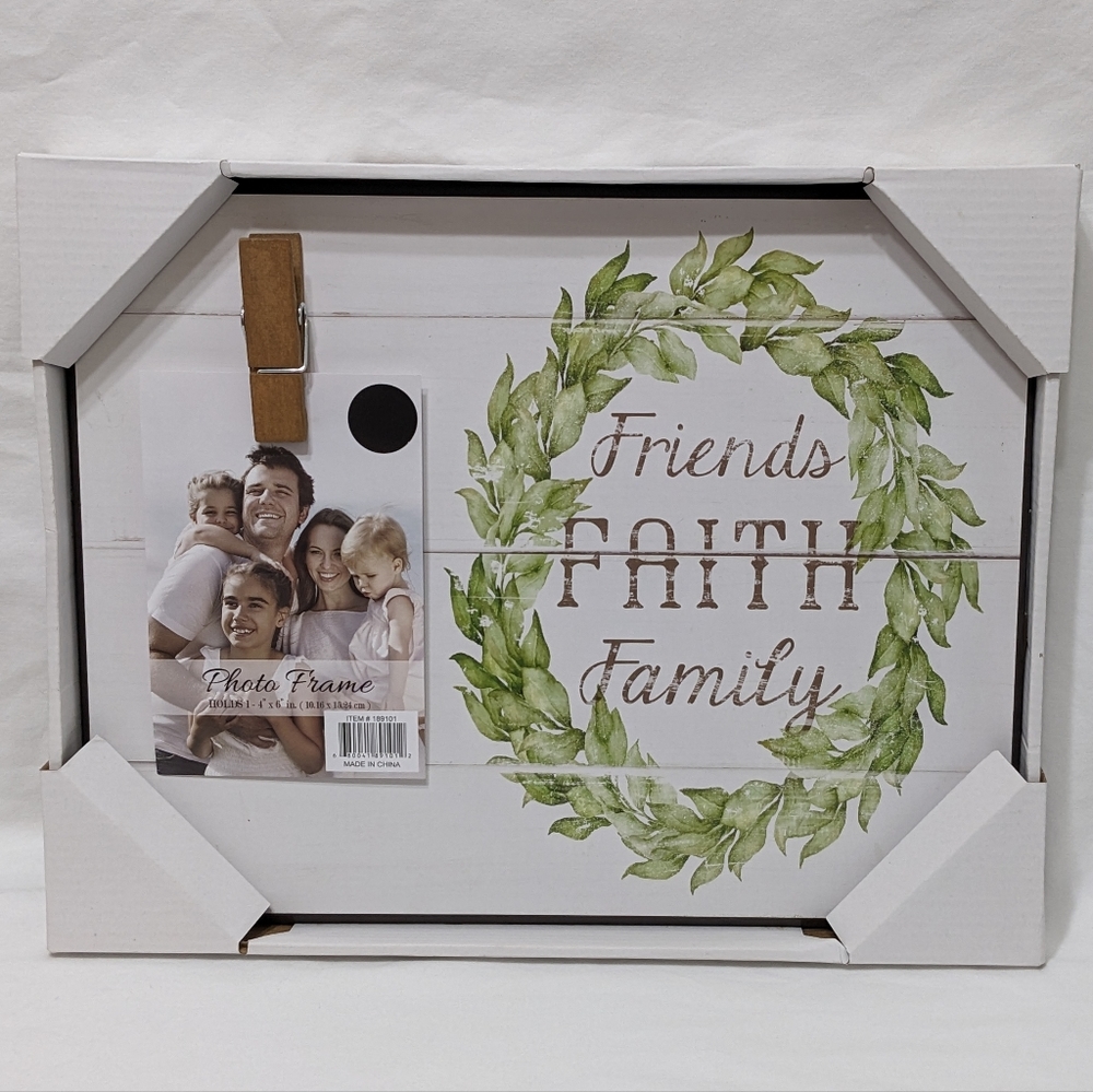 Farmhouse Friends Faith Family Wooden Wall Art Plaque With Photo Clip, NEW